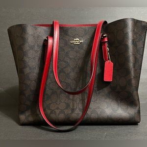 Coach Mollie Tote